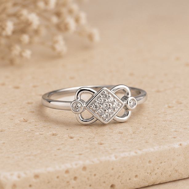 Vrindae Argente 925 Sterling Silver Geometric Infinity CZ Ring on White Background
